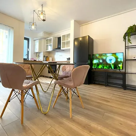 Aventura Loft Апартаменти *